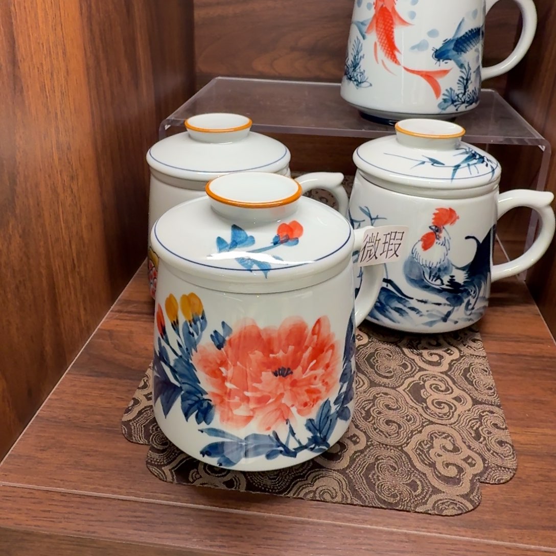 釉下手绘茶具微瑕