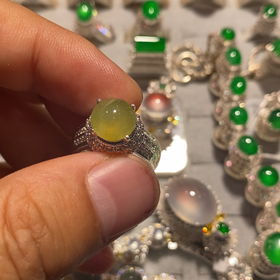 定制翡翠未镶嵌冰黄9.2mm