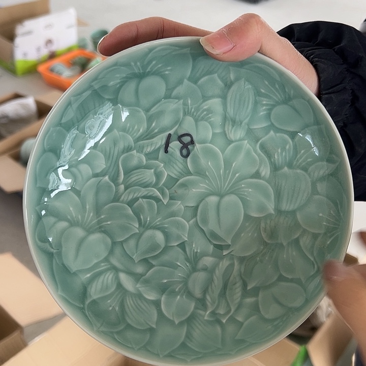 青瓷小米茶器龙泉青瓷