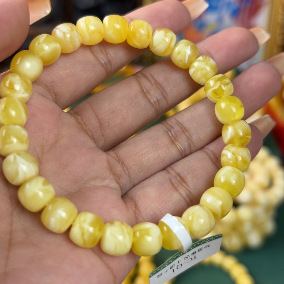 未镶嵌琥珀珠宝奇石