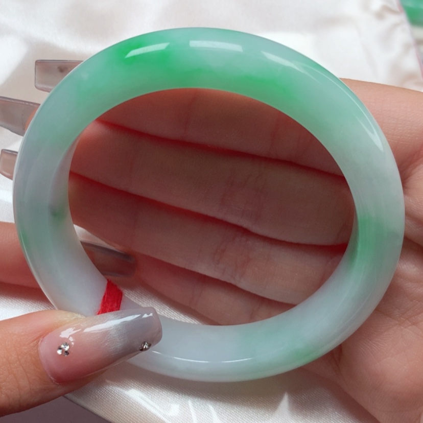 【闪购商品】翡翠手镯未镶嵌57圈