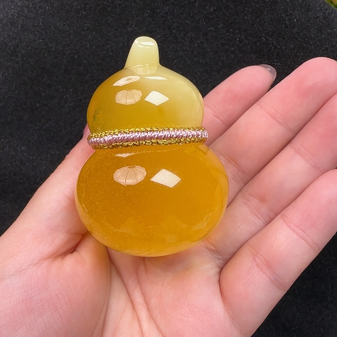 蜜蜡未镶嵌珠宝奇石