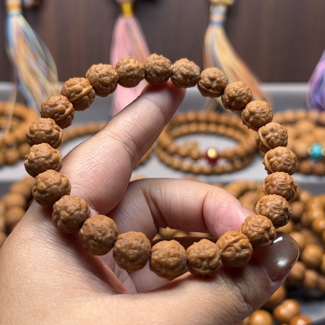 会***叔手串猴头核桃10.6蝉王亚光原色