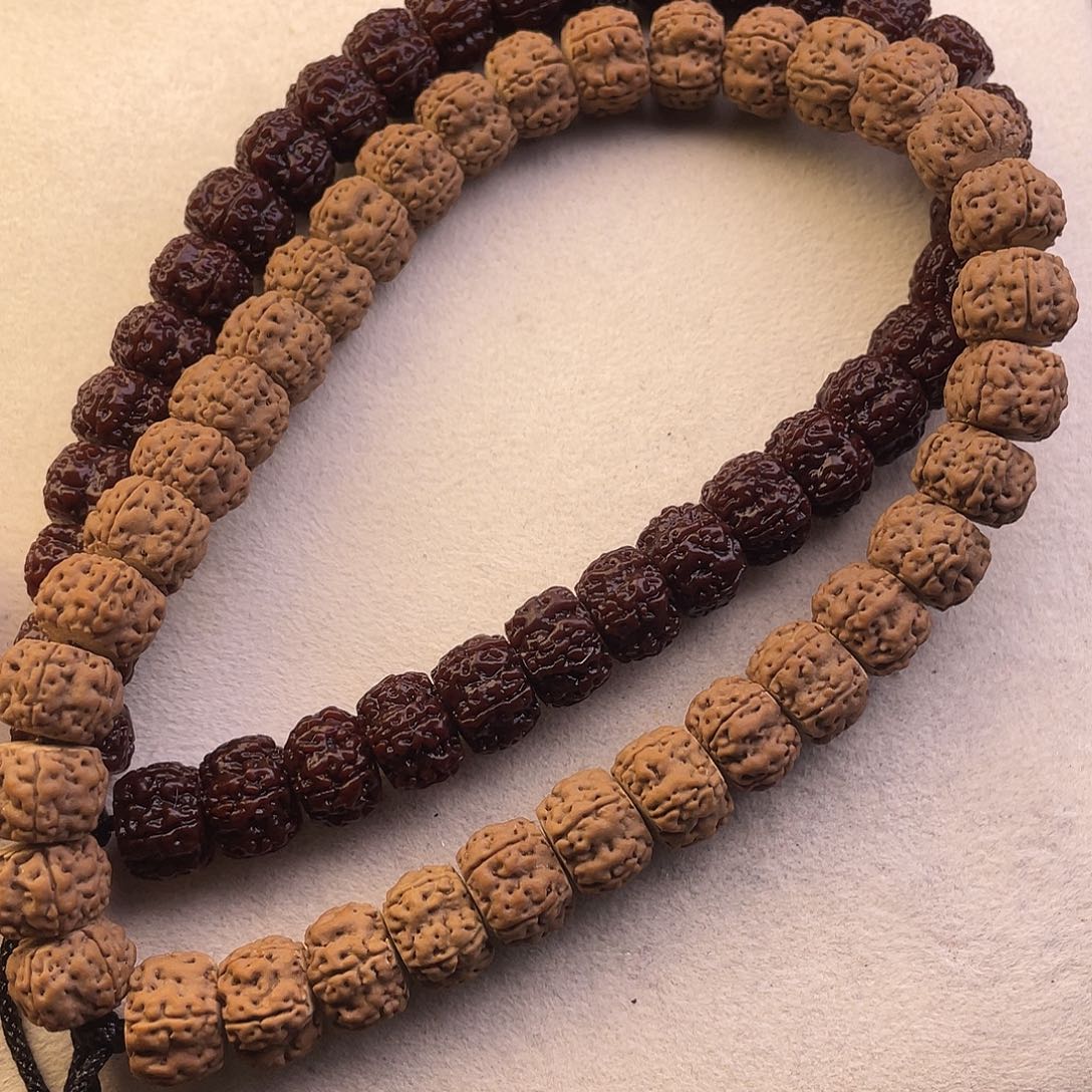 金刚菩提吊坠梅花