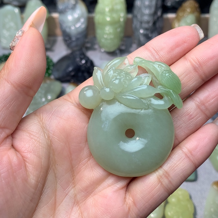 和田玉挂件未镶嵌