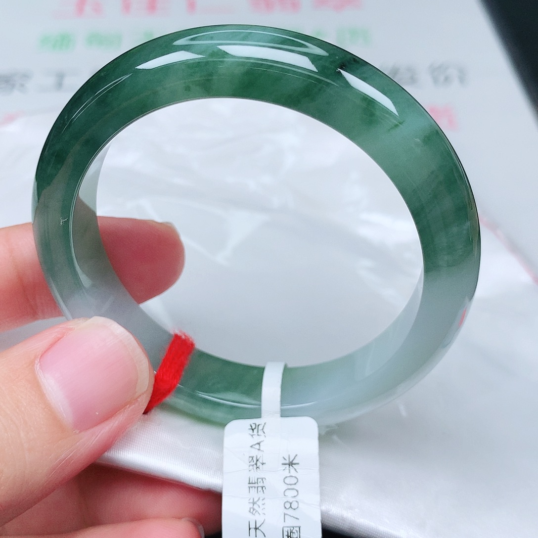 未镶嵌手镯翡翠天然翡翠手镯