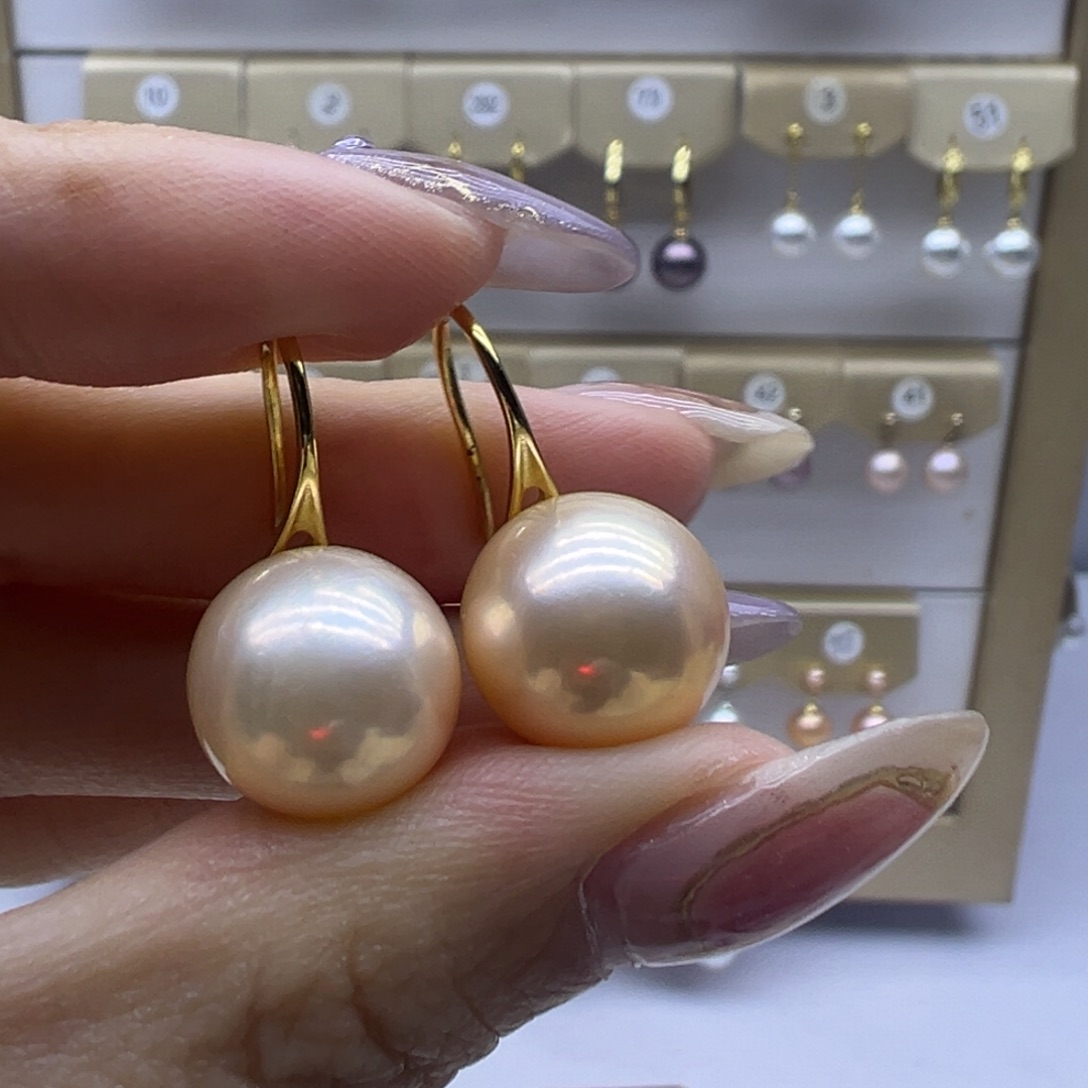 淡水珍珠耳饰未镶嵌