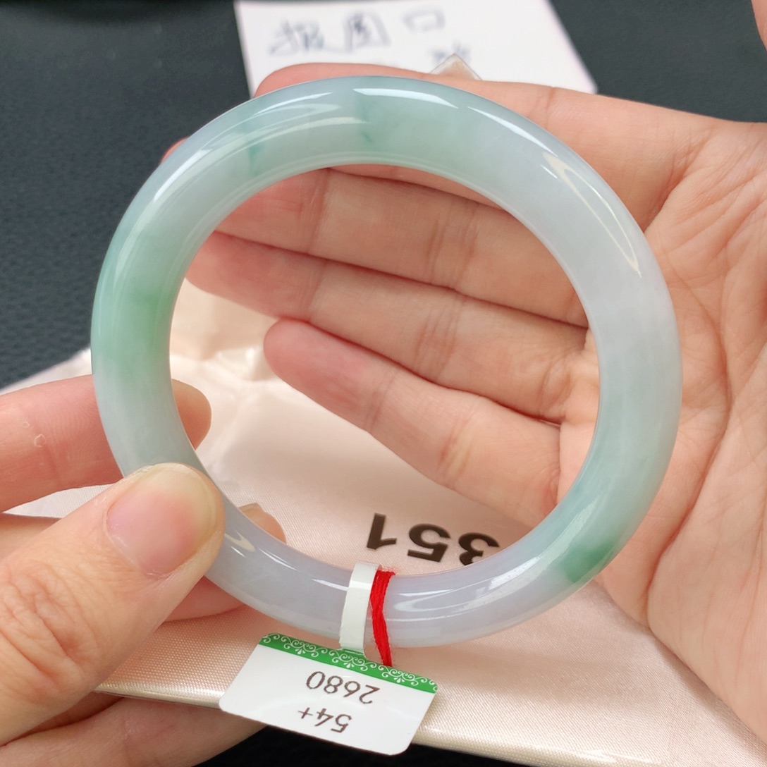 翡翠手镯未镶嵌缅甸圆55