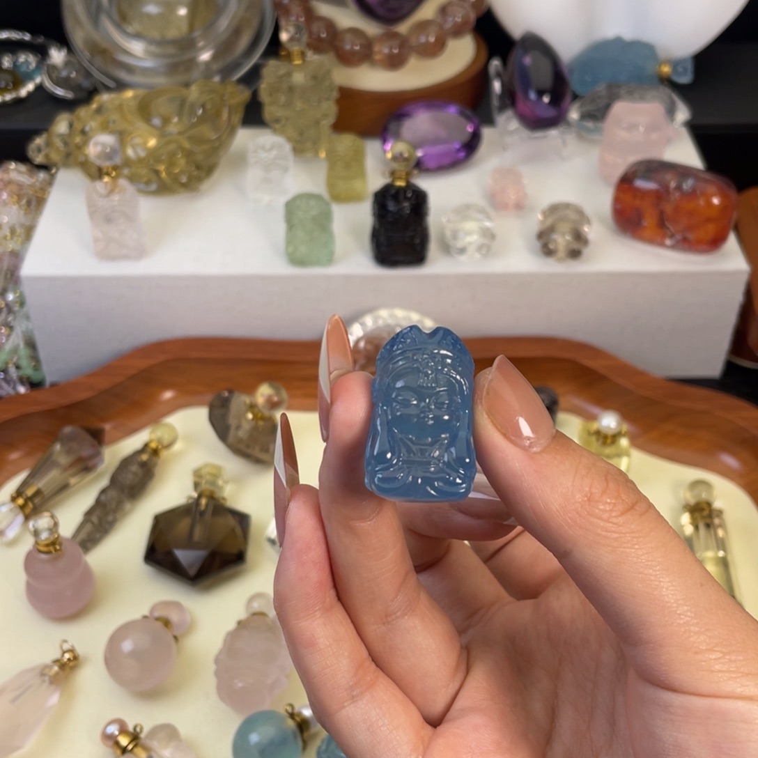 爱***n未镶嵌颈饰水晶天然水晶吊坠667