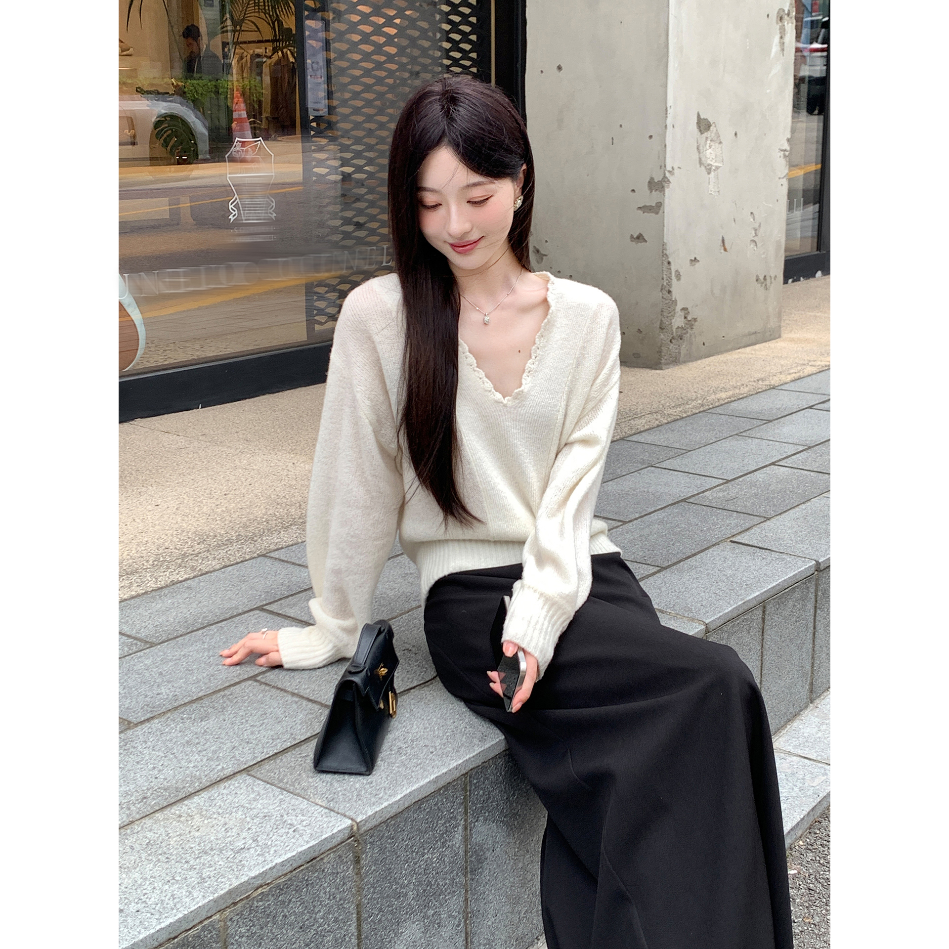 夏诗文 绵羊毛宽松V领针织衫女秋季灯笼袖肌理感上衣