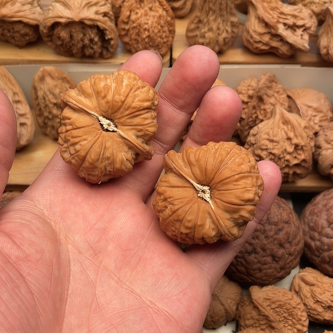 刘***屈文玩核桃吊坠南瓜