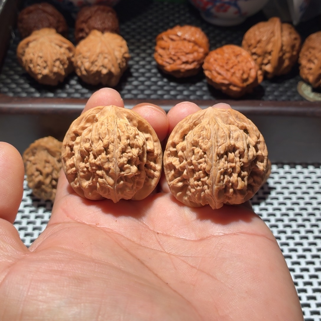 文玩核桃吊坠41.5望月