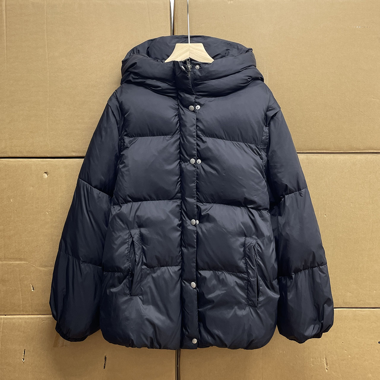 外贸沅货！！日单！！一衣两穿！可拆卸长袖！宽松加厚保暖连帽棉衣棉服