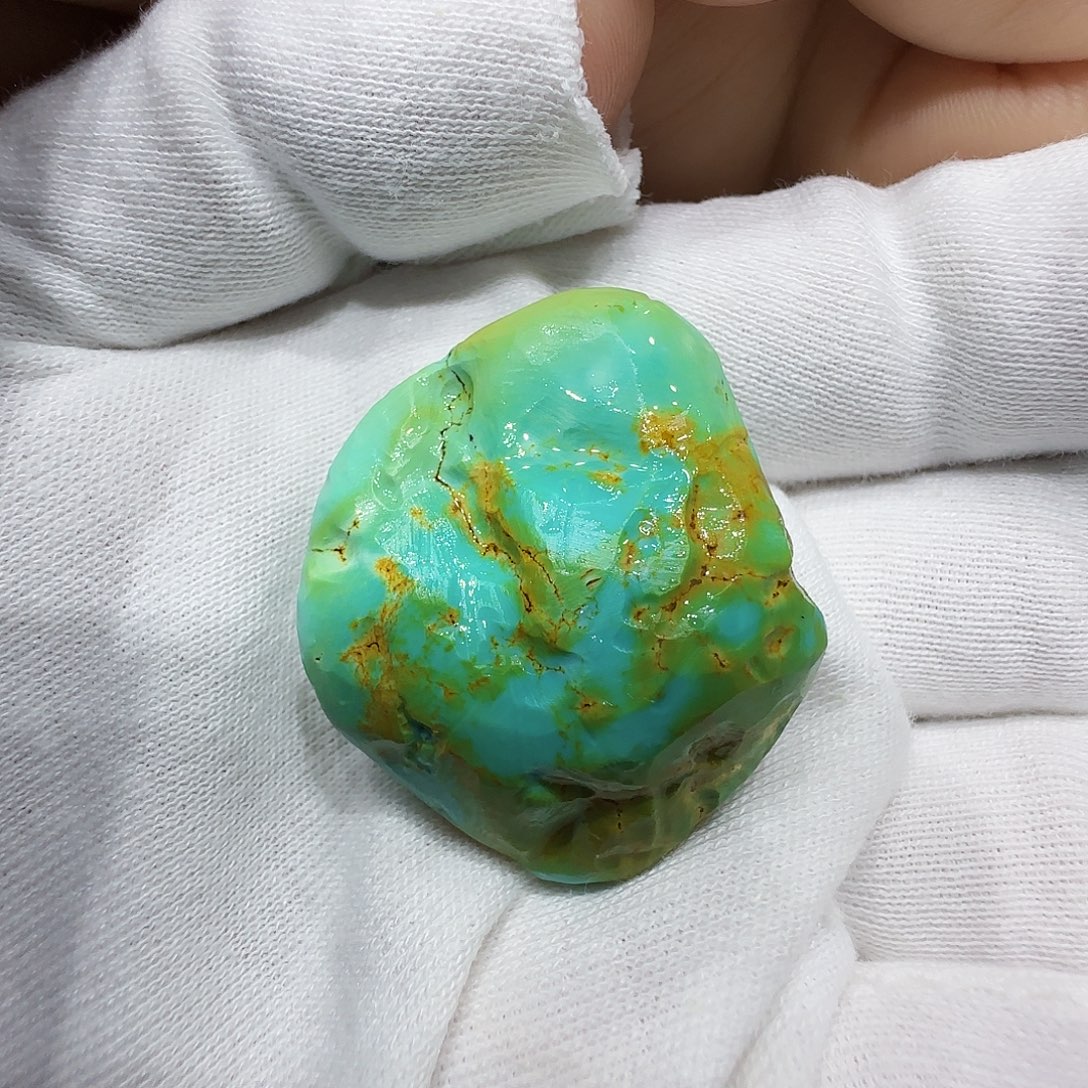 绿松石未镶嵌原矿绿松石