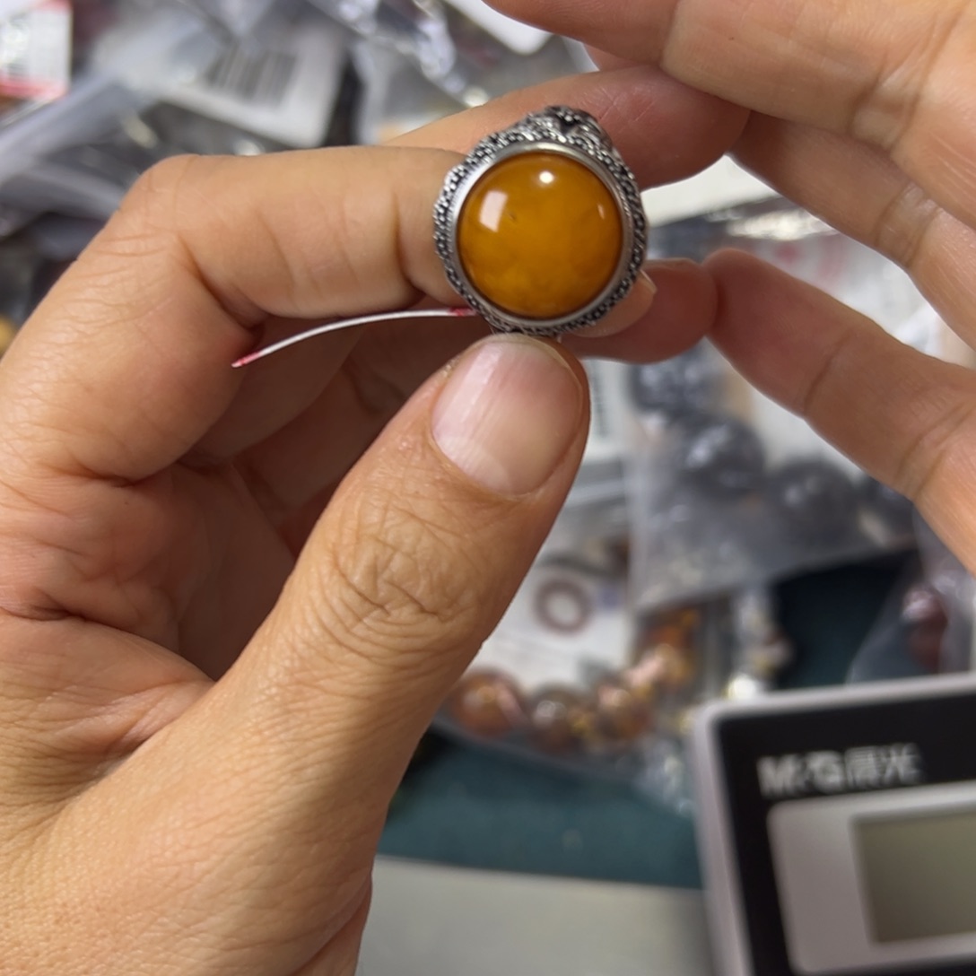 未镶嵌琥珀珠宝奇石915