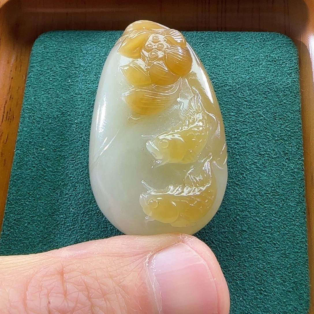 和田玉（糖玉）颈饰未镶嵌晖