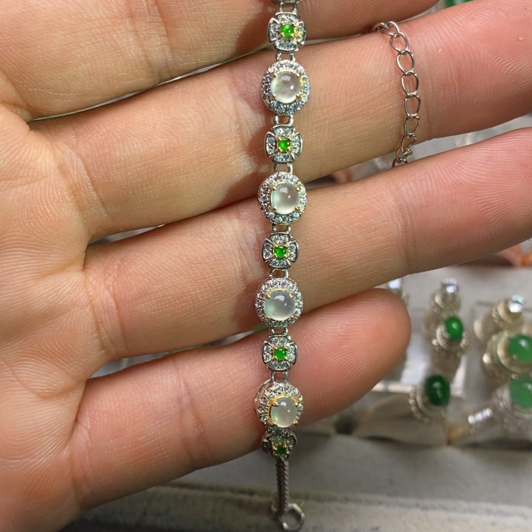 翡翠手链未镶嵌手链