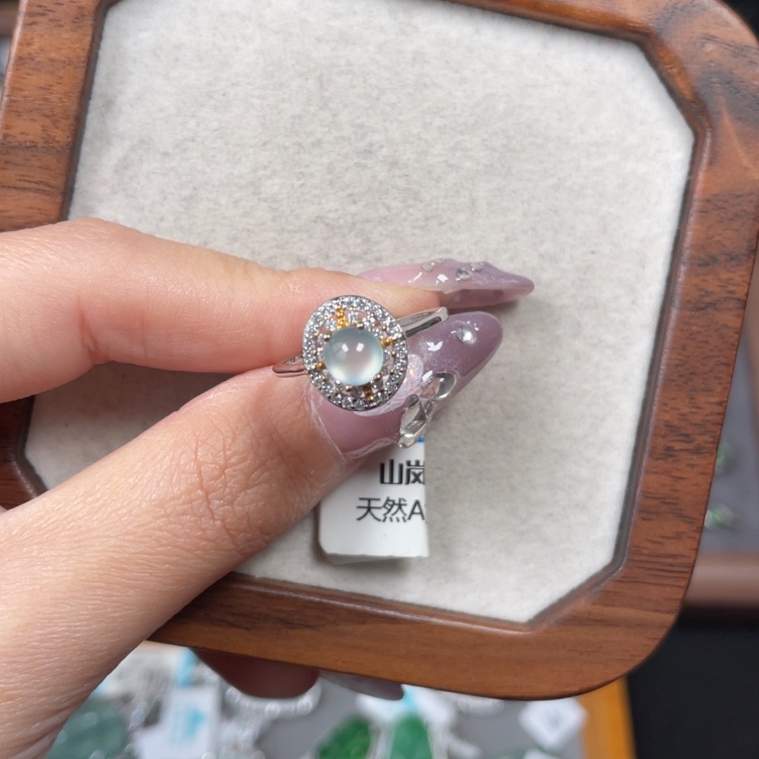 翡翠戒指银S925镶嵌。*5588