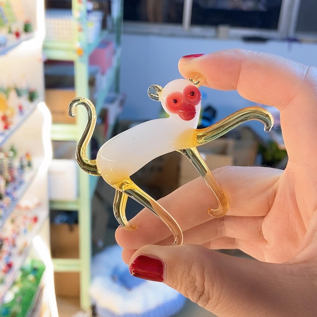 琉璃手工艺品猴子