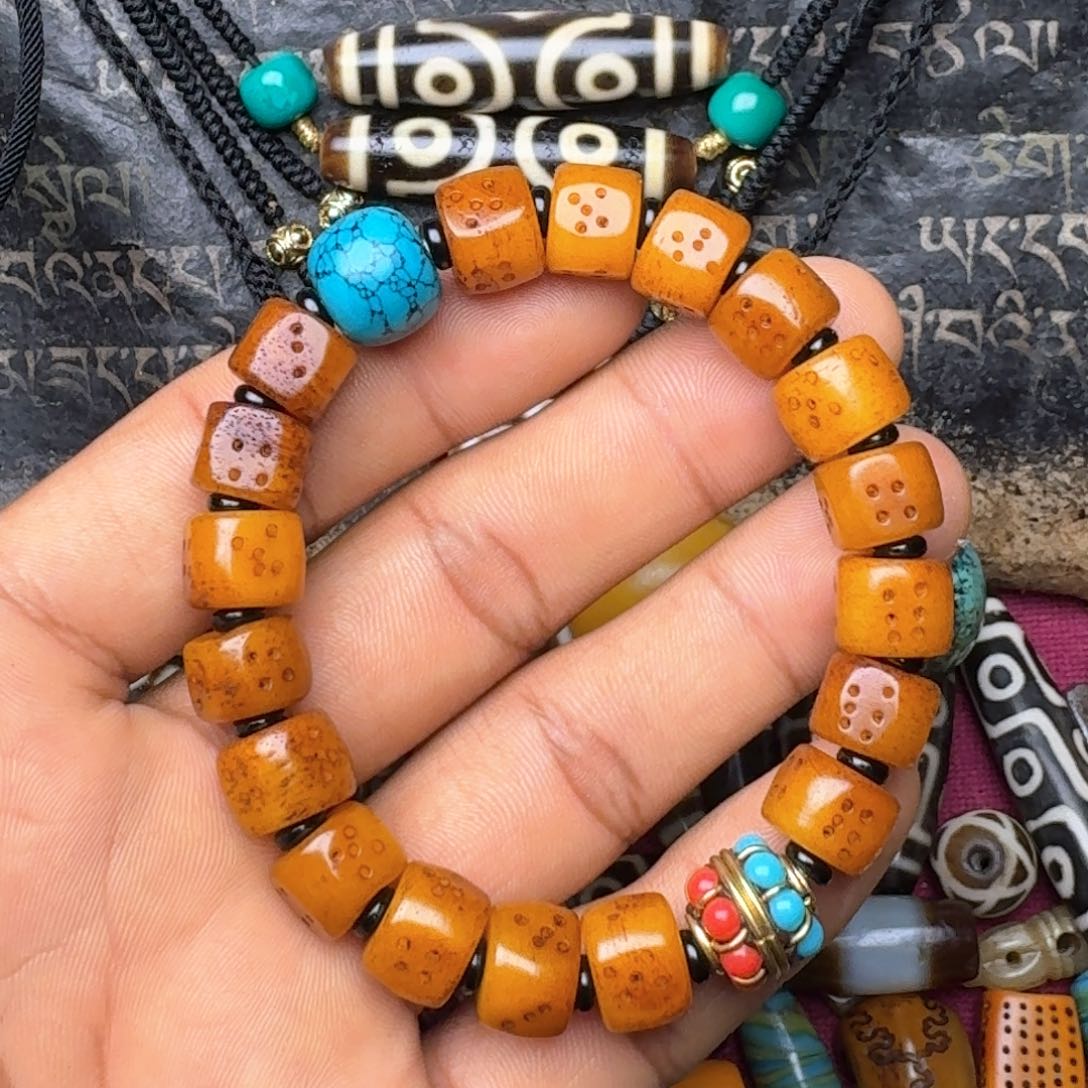 柏香籽/百香籽把件牦牛骨