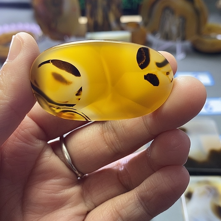 玛瑙/玉髓未镶嵌珠宝半成品109