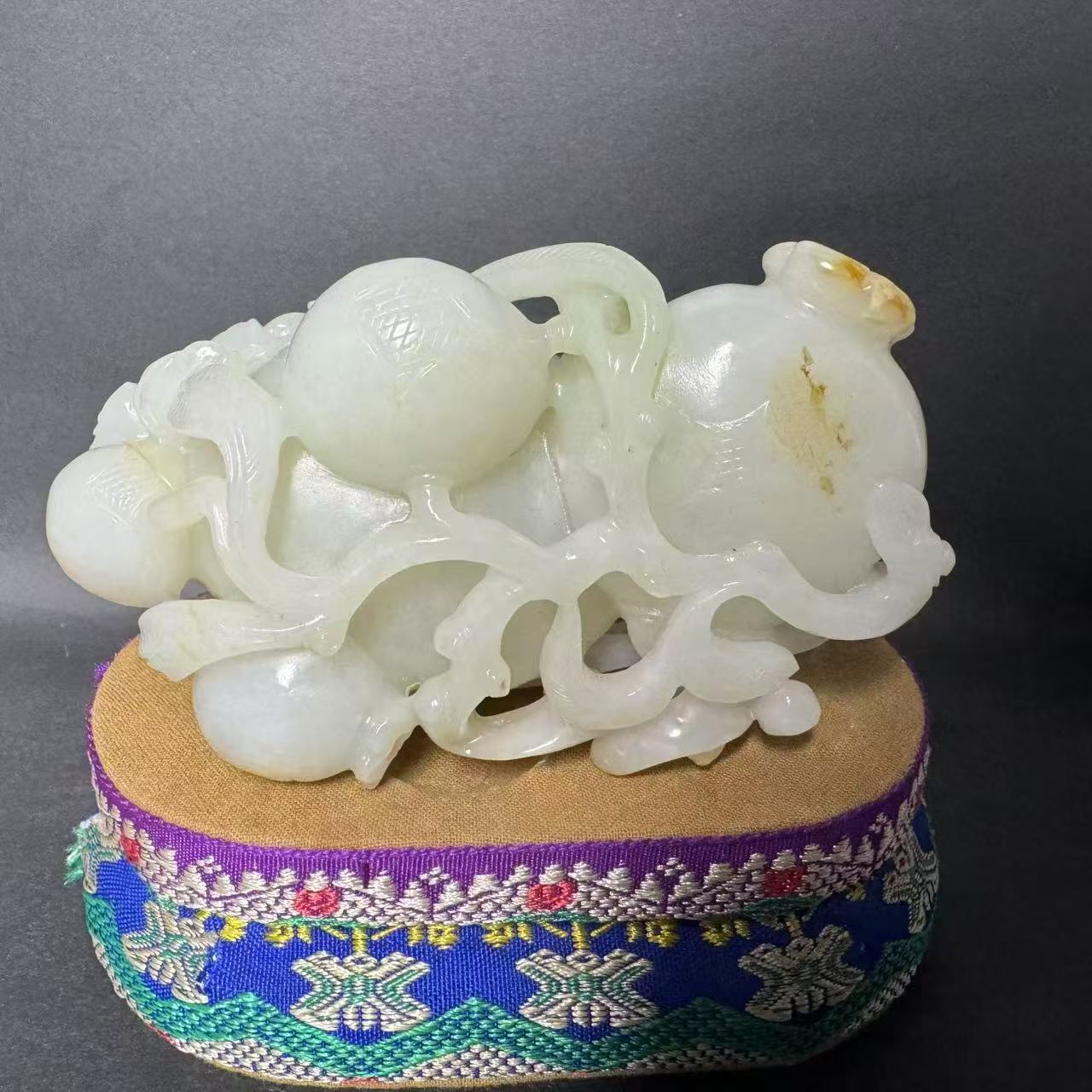 0212晚012和田玉榴开百子福寿摆件