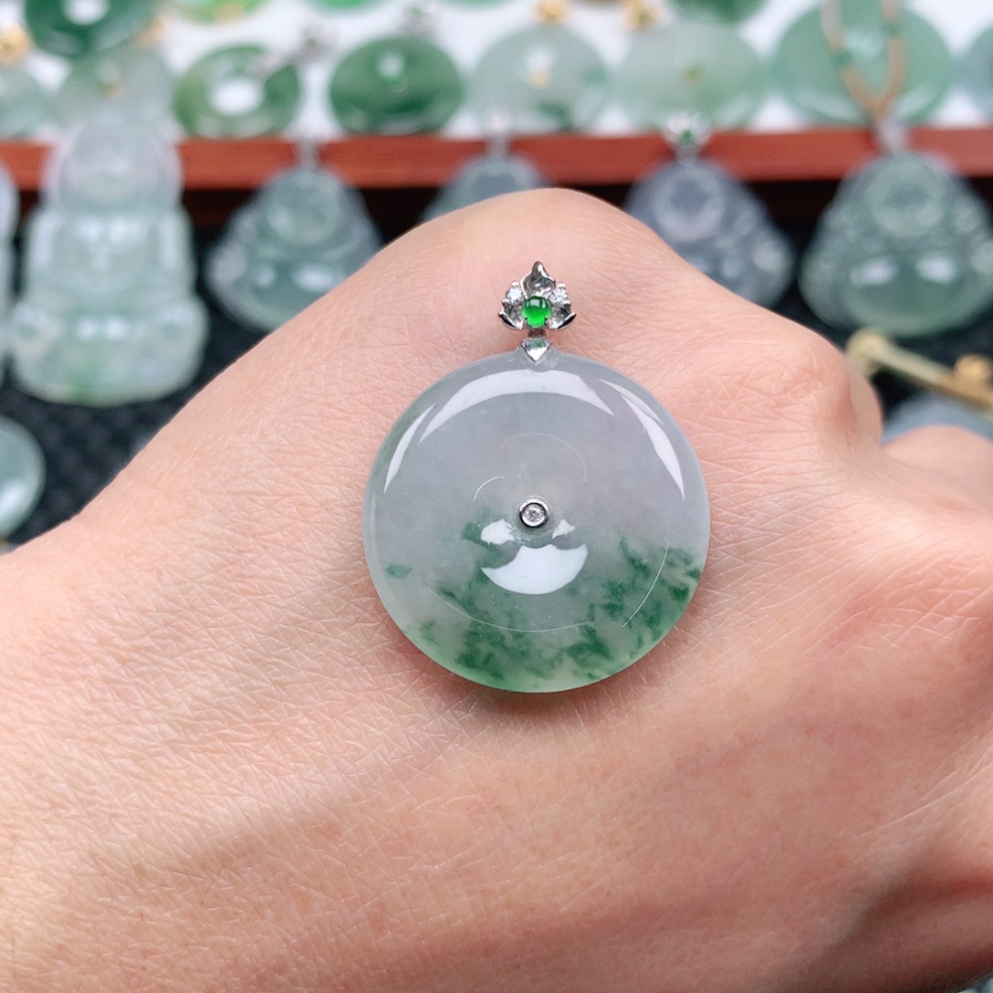 翡翠吊坠(不含链)18K金镶嵌