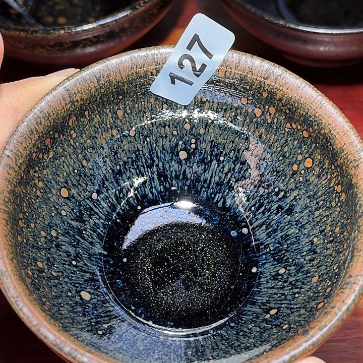 茶盏我要看电视啦你要睡