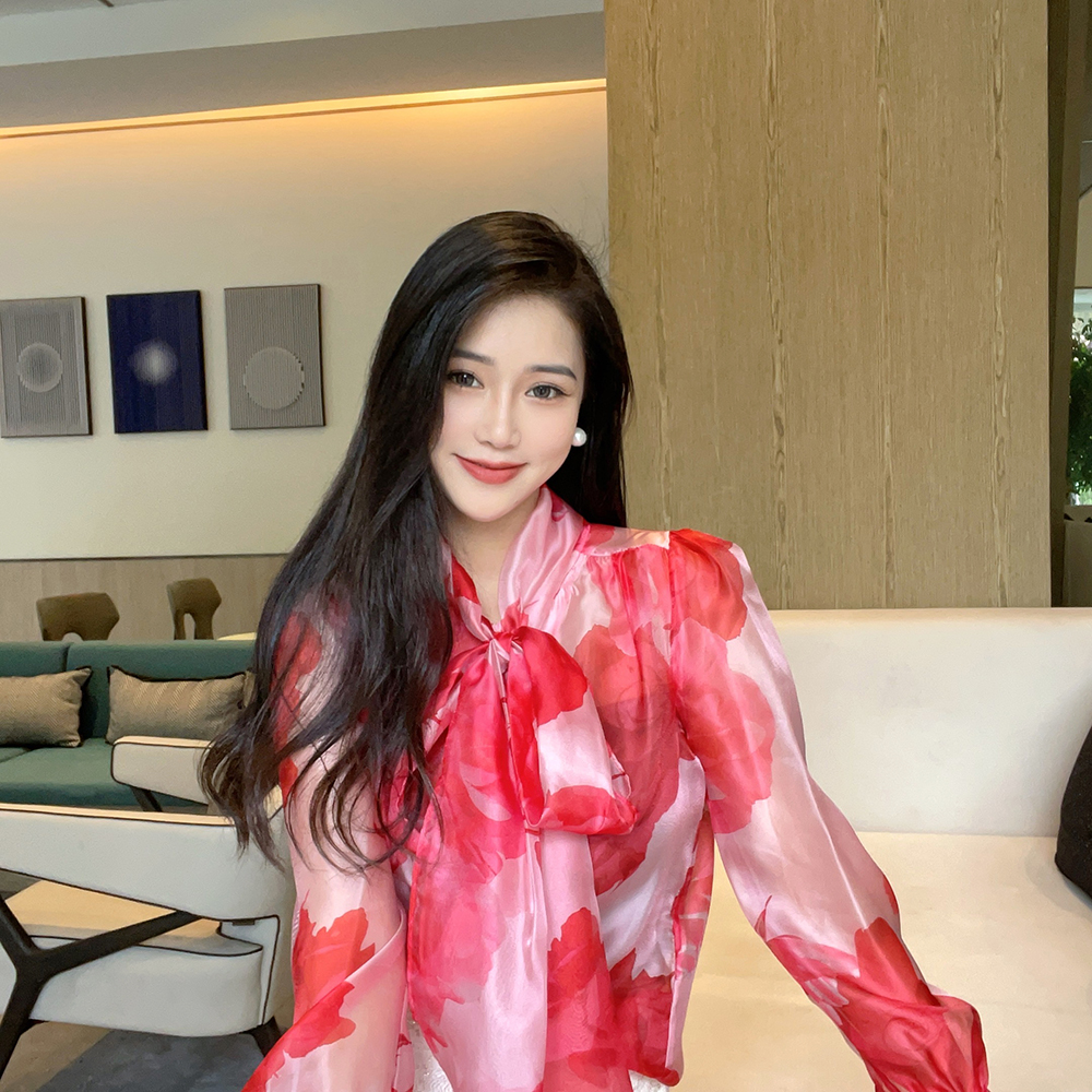 2025新款 红色印花飘带衬衫  薄款甜美风穿搭气质衬衫 RC023