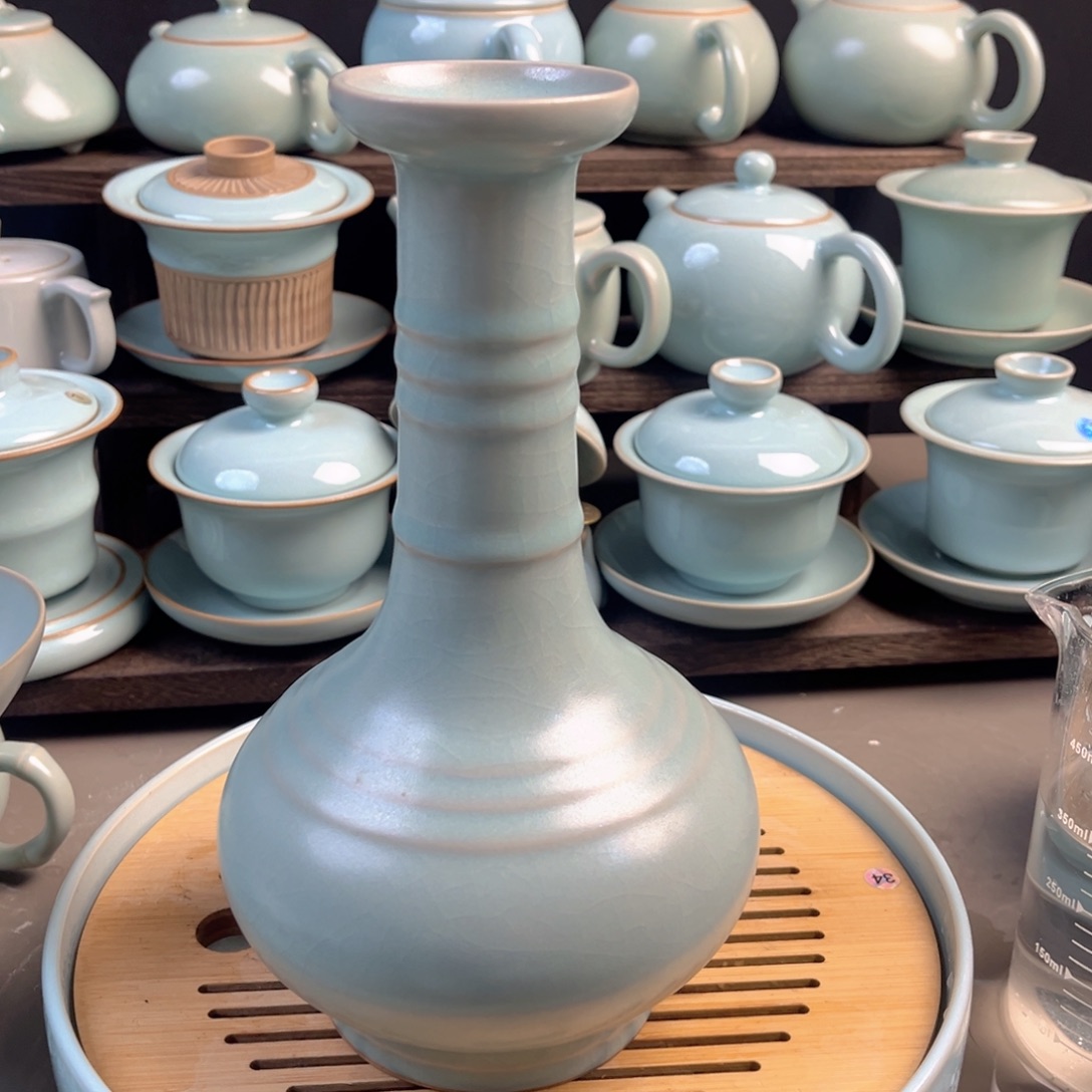 （***）摆件陶天青色和褐色等烟叶和褐色