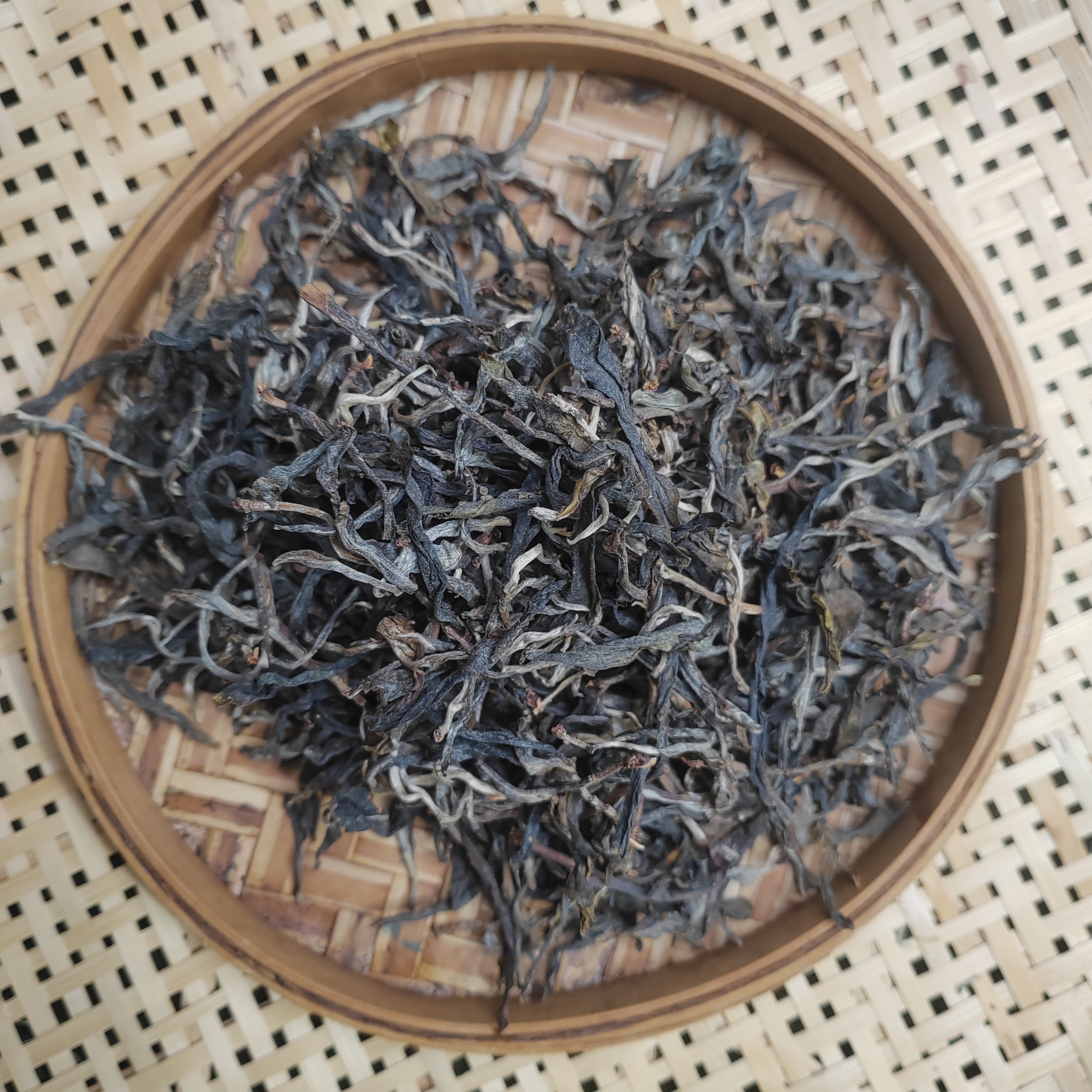 2025年 邦东那罕 单株古树 头春 100克 晒青毛茶 生茶【238】12-7