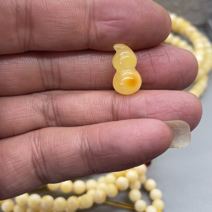 琥珀未镶嵌裸石葫芦