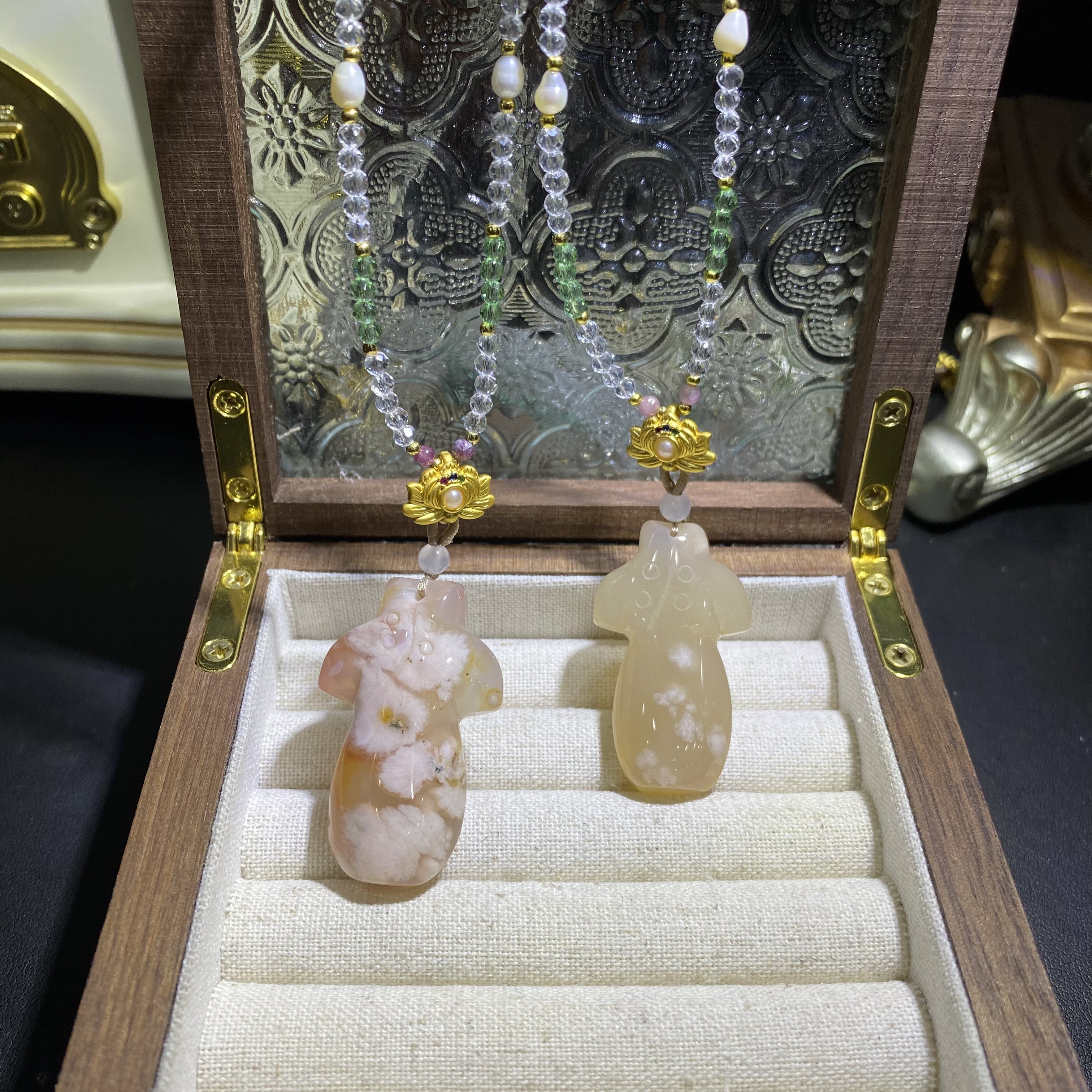 X1272-天然樱花玛瑙旗袍吊坠-多样性发其一