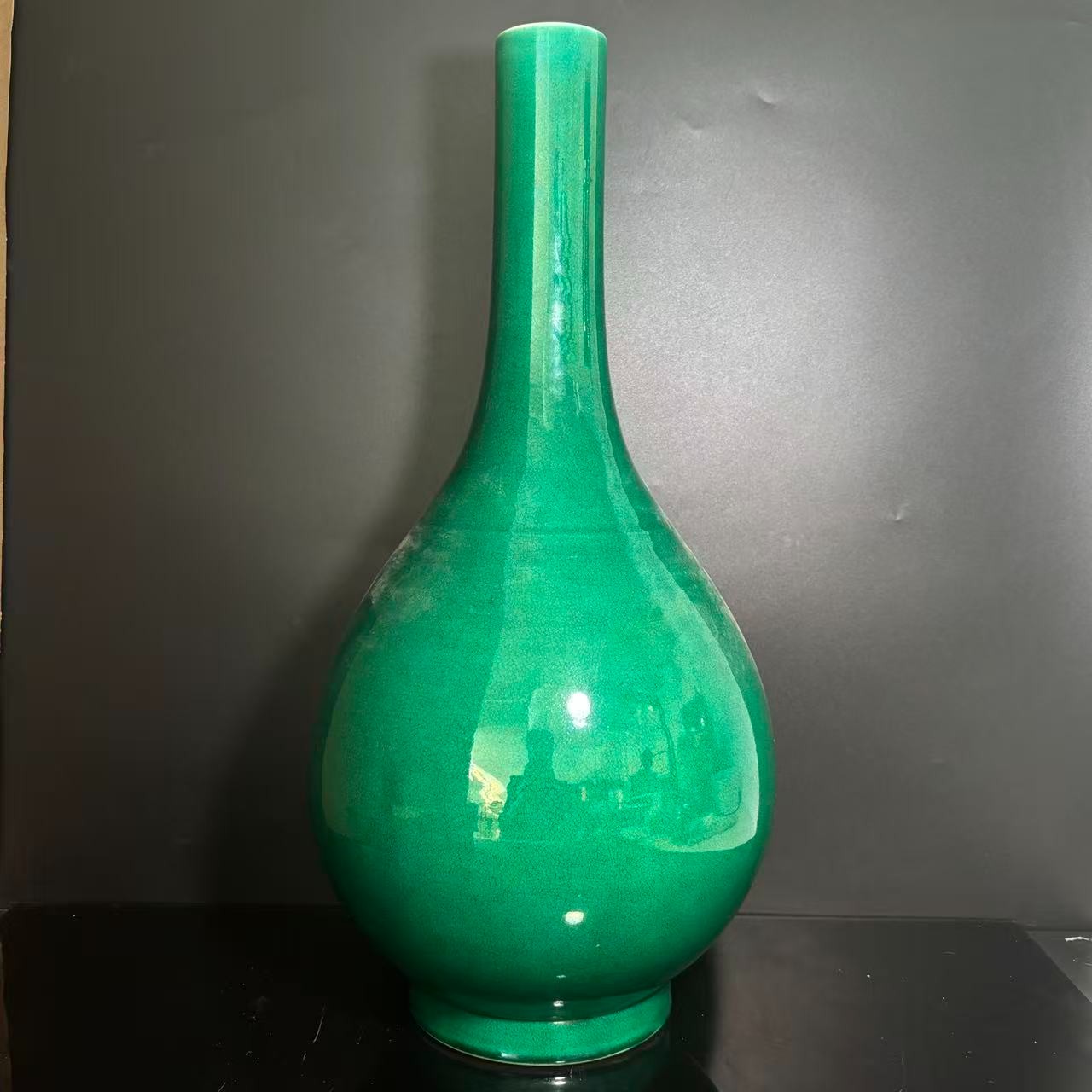 Lot44-鱼子绿胆瓶-清康熙年制款H47-DZ12090080001152