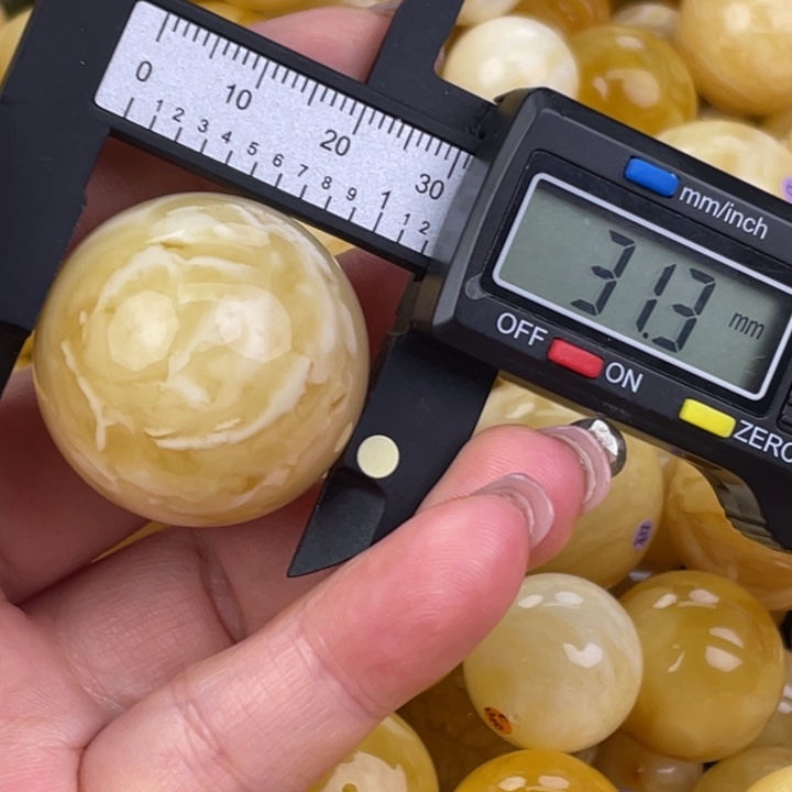 蜜蜡未镶嵌裸石13