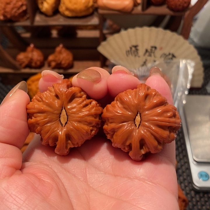 文玩核桃吊坠36白狮子879