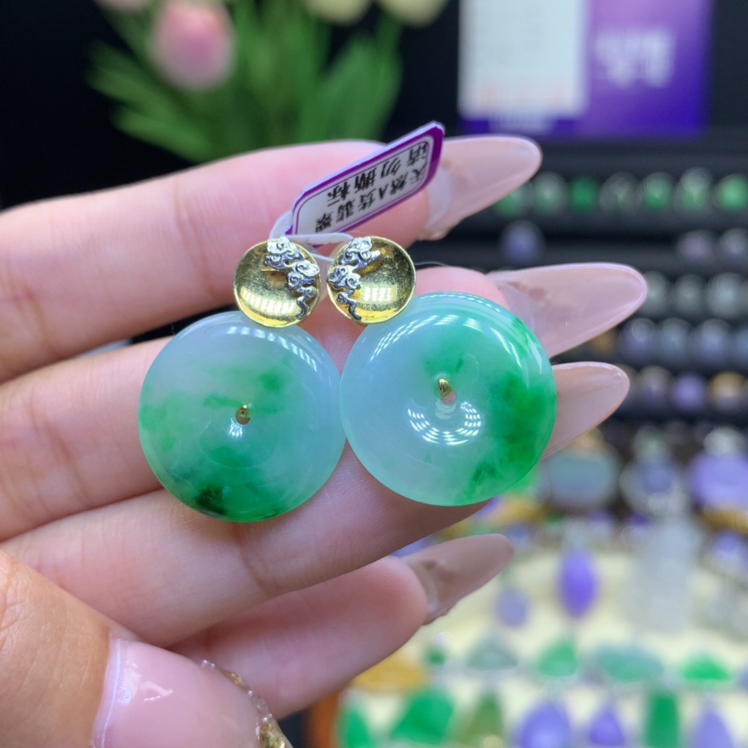 翡翠颈饰18K金镶嵌天然