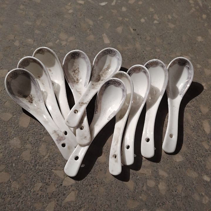 摆件陶瓷盘子碗啥都有