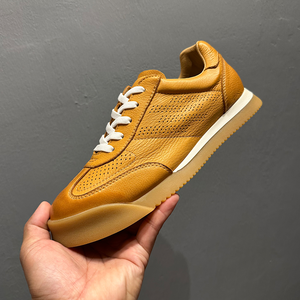 2025新款德训鞋真皮镂空透气运动鞋男士夏季打孔复古软牛皮休闲鞋