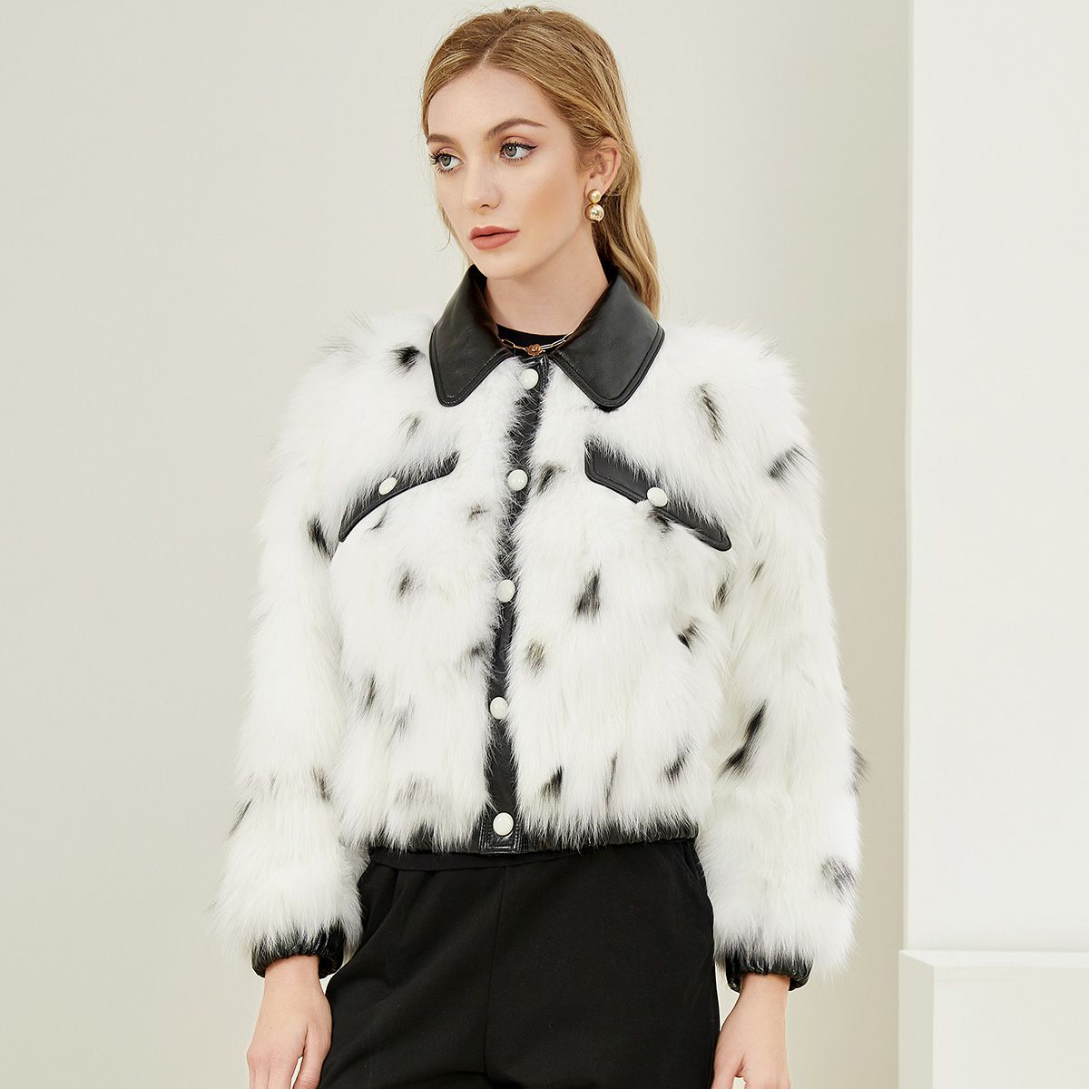 【雪豹】狐狸毛秋冬真皮拼接女皮草外套T