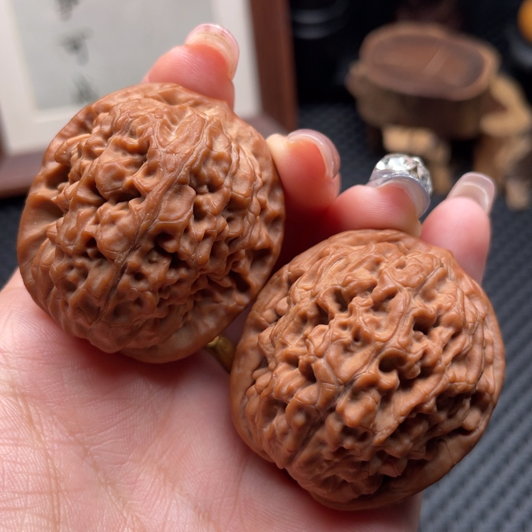 冰***水文玩核桃把件莲花