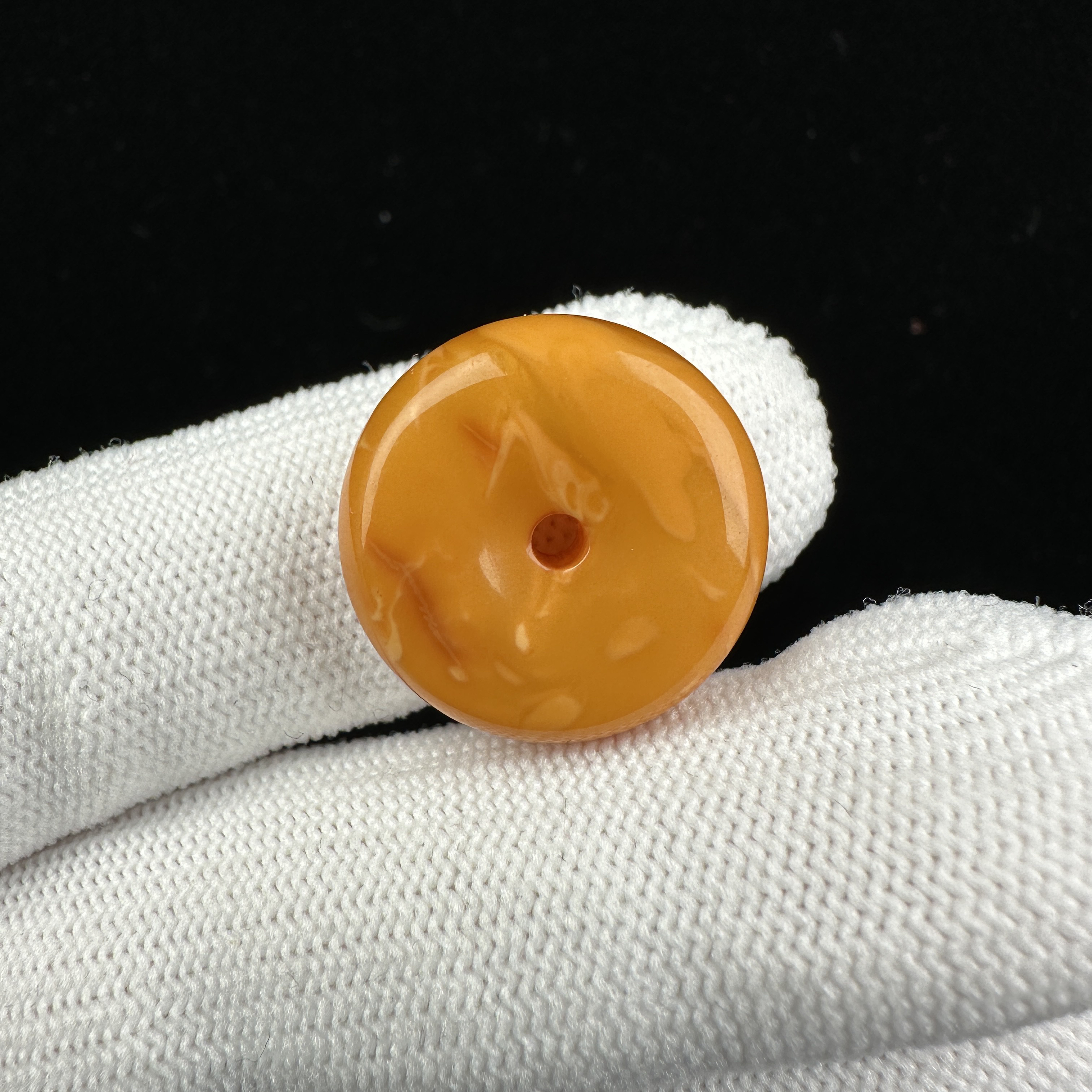 M2921天然俄料老蜜蜡平安扣20x7mm 1.9克 一物一图 支持鉴定