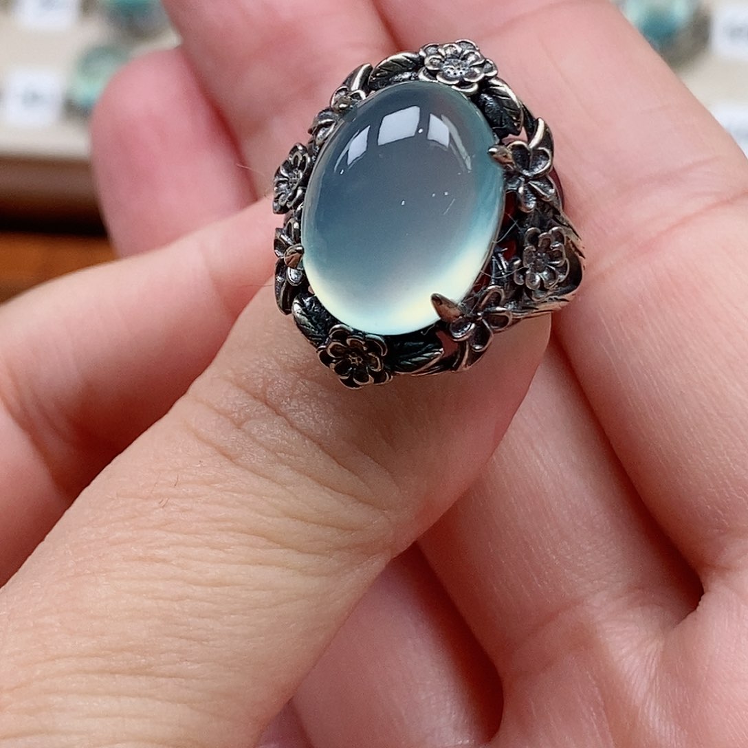 银S925镶嵌蛇纹石玉戒指