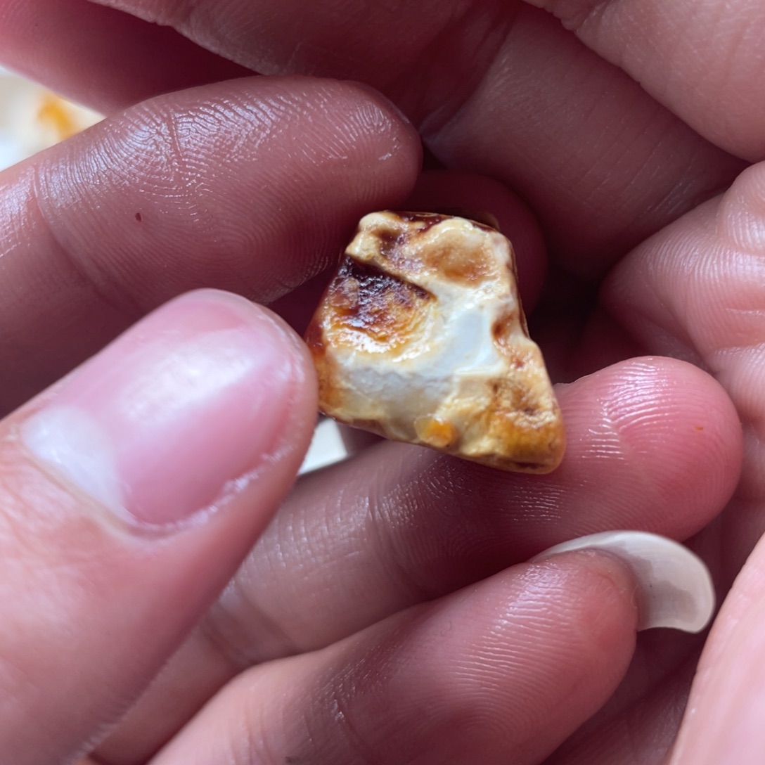 定制琥珀未镶嵌天然蜜蜡