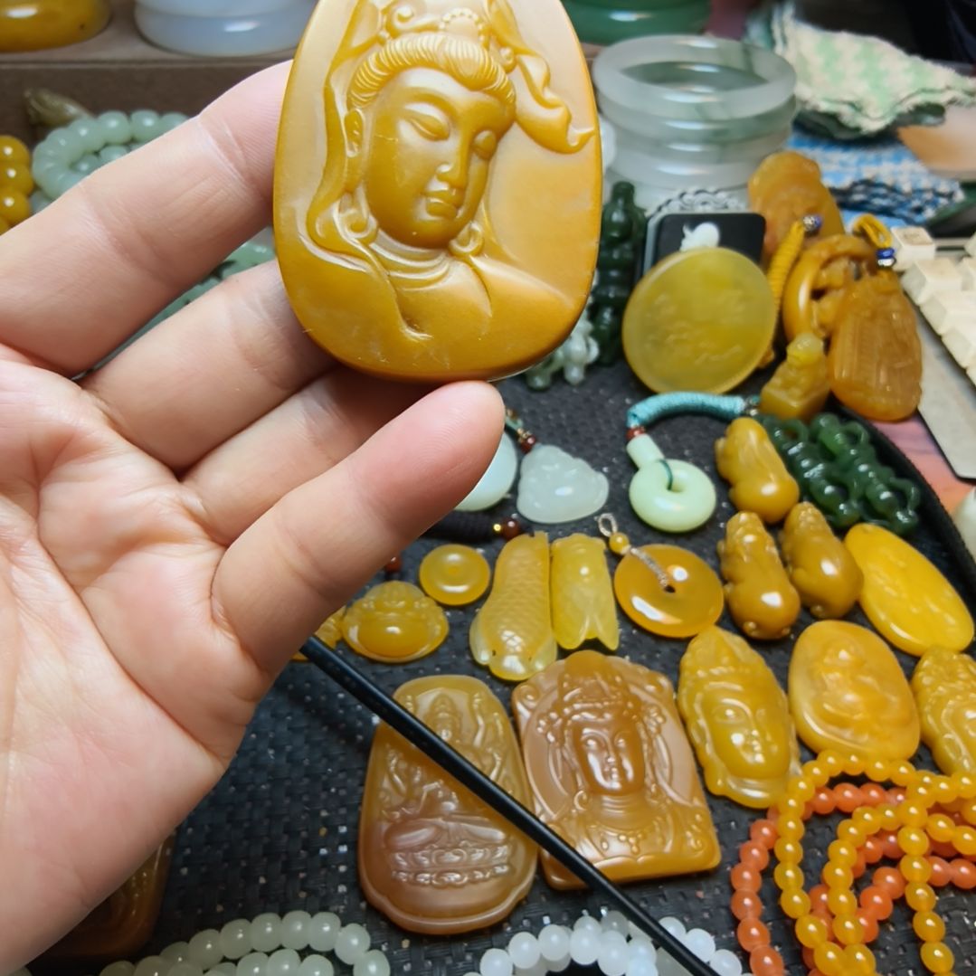 和田玉（青白玉）未镶嵌颈饰