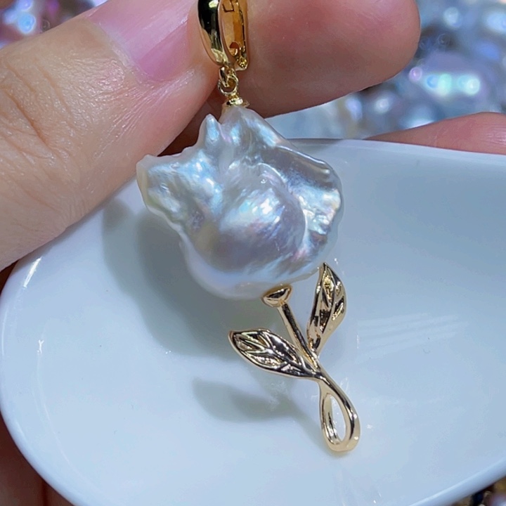 颈饰未镶嵌淡水珍珠