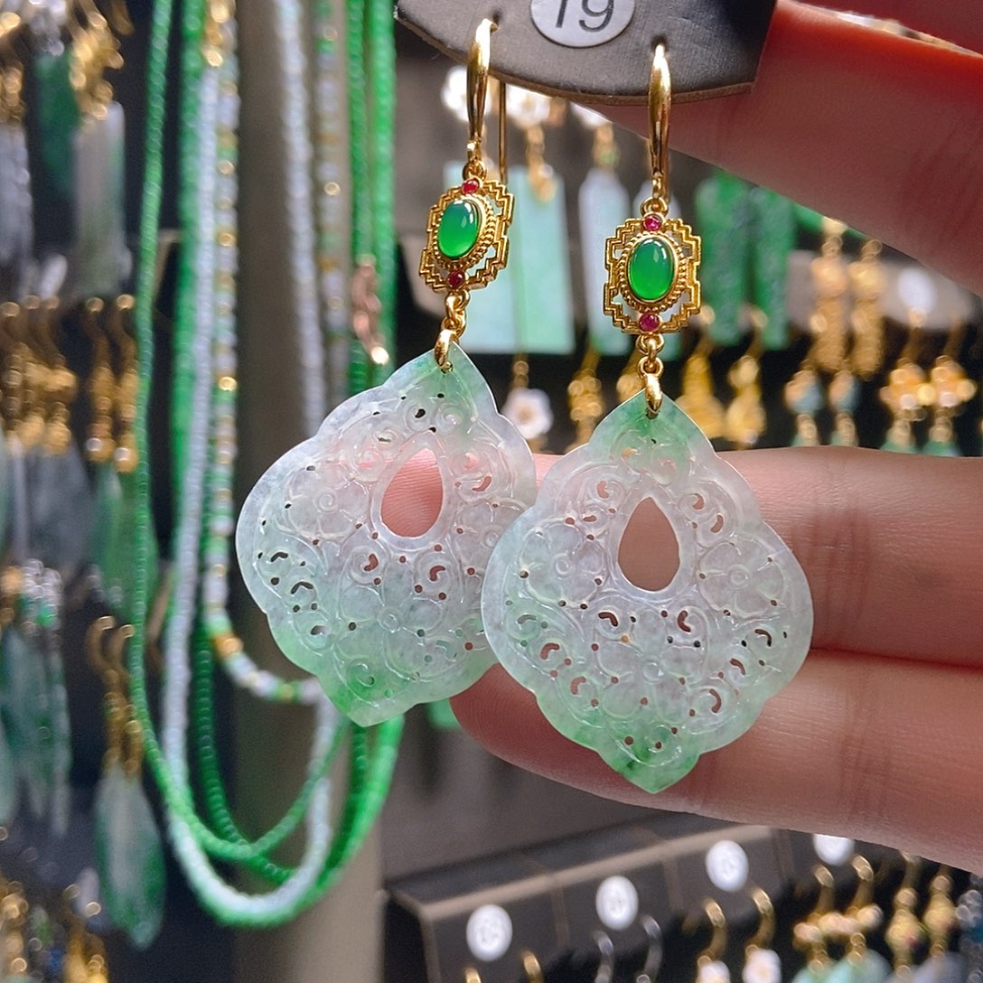 翡翠未镶嵌耳饰翡翠