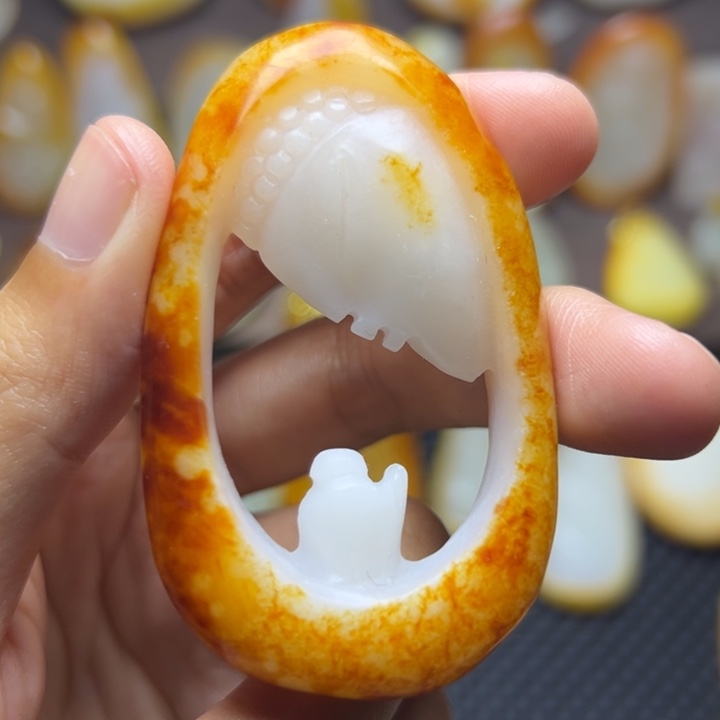 颈饰未镶嵌和田玉