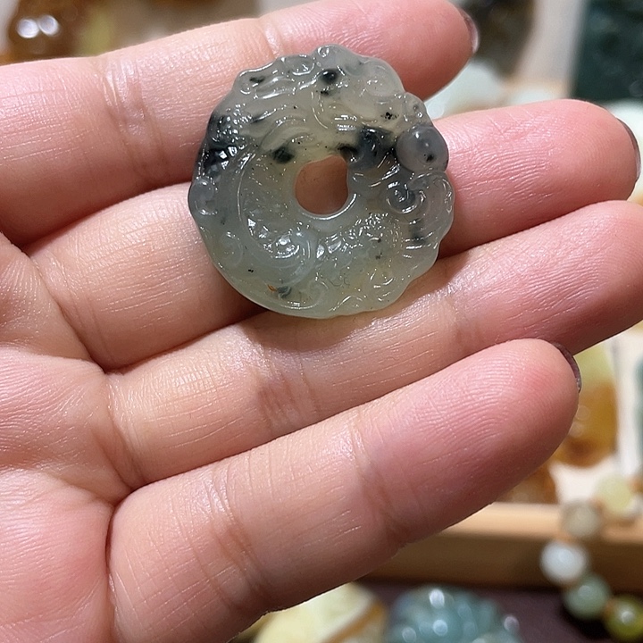 岫玉吊坠(不含链)未镶嵌