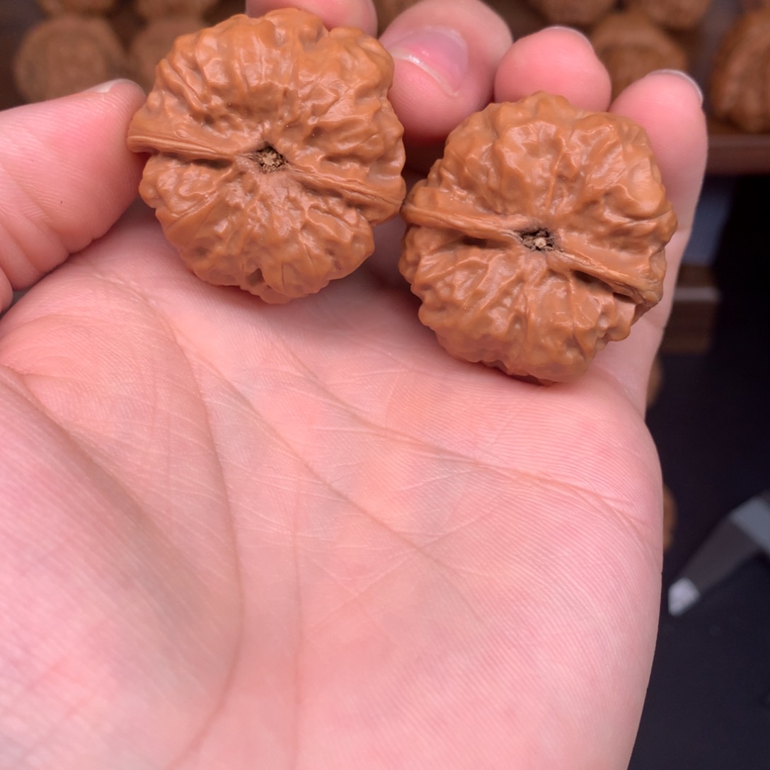 遇***我吊坠文玩核桃边35肚36蛤蟆